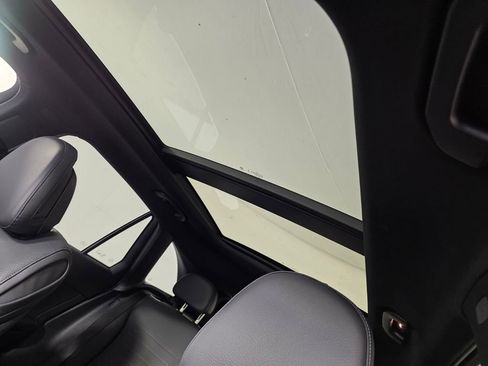 New 2026 Mercedes-Benz GLC 300 GLC 300 image 9