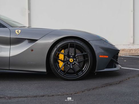 Used 2017 Ferrari F12 Berlinetta image 11