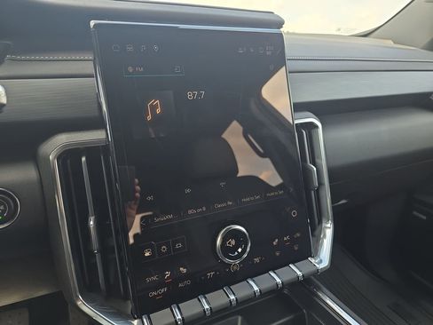 New 2026 GMC Acadia Elevation w/ Elevation Premium Package FWD image 22