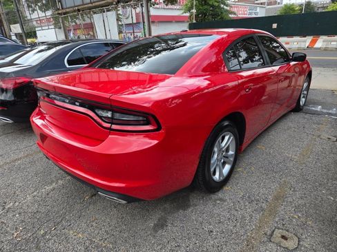 Used 2022 Dodge Charger SXT w/ Leather Interior Group RWD image 3