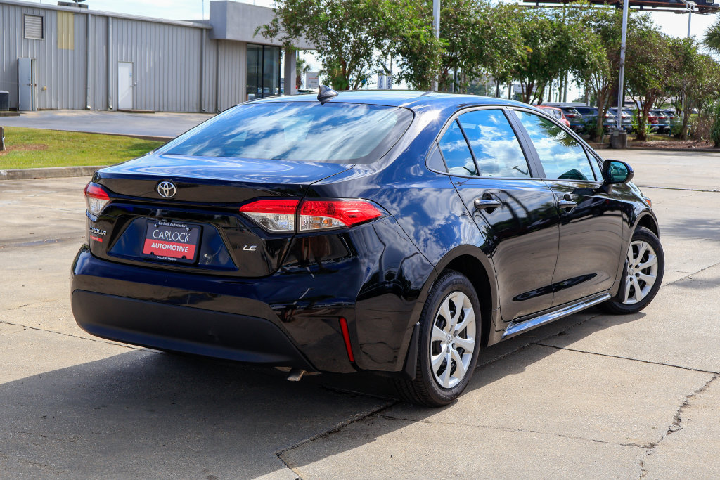 Used 2026 Toyota Corolla LE FWD image 3