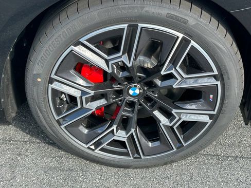New 2027 BMW i5 eDrive40 w/ M Sport Package RWD image 3