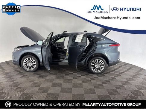 Used 2021 Toyota Venza Limited w/ Advanced Technology Package image 10