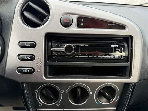 Used 2006 Toyota Matrix image 24