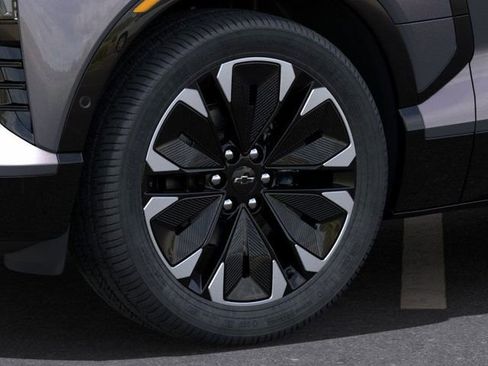 New 2025 Chevrolet Blazer EV RS RWD image 9