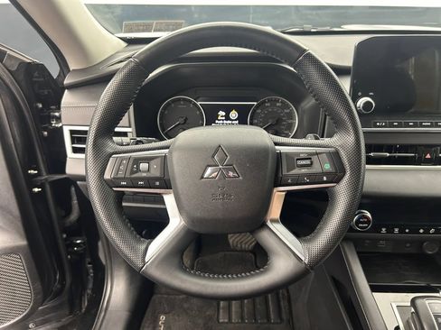Used 2024 Mitsubishi Outlander SE AWD/4WD image 15