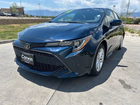 Used 2022 Toyota Corolla SE FWD image 3
