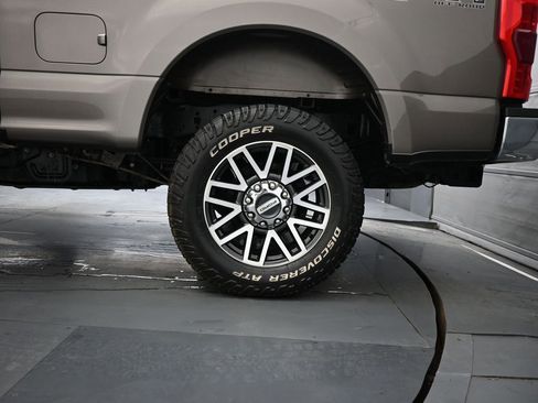 Certified 2018 Ford F250 Lariat w/ Lariat Ultimate Package image 22