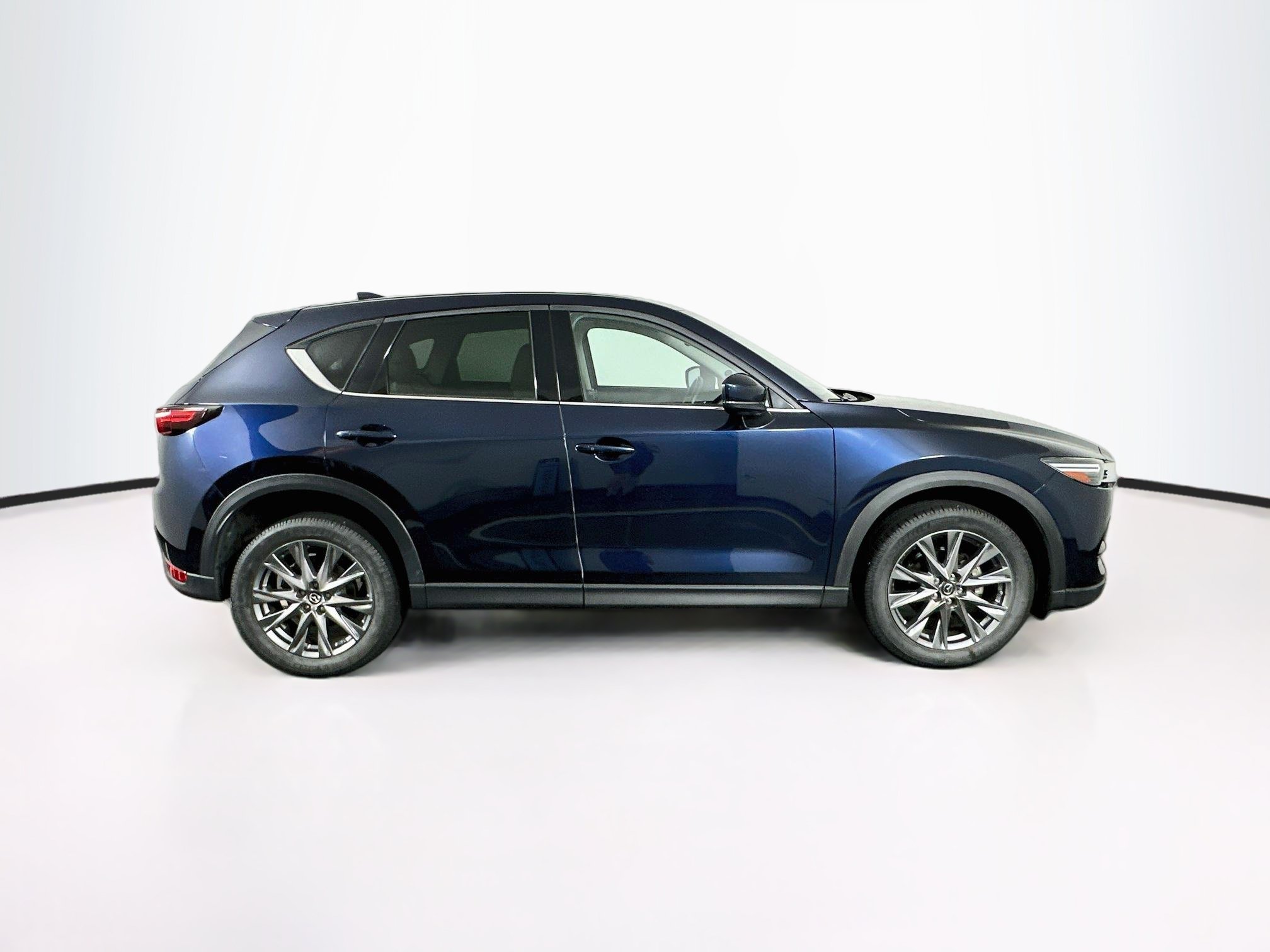 Used 2019 MAZDA CX-5 Grand Touring w/ GT Premium Package FWD image 10