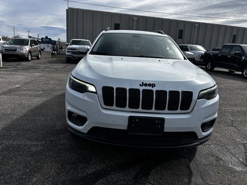 Used 2020 Jeep Cherokee Latitude Plus image 9
