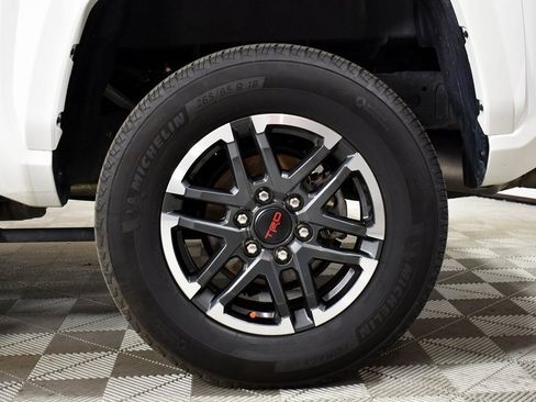 Used 2024 Toyota Tacoma TRD Sport image 23