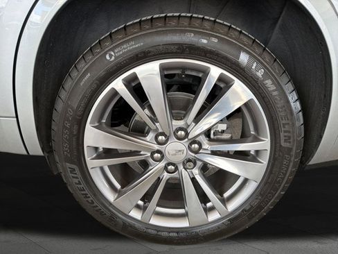 Used 2025 Cadillac XT6 Premium Luxury FWD image 24