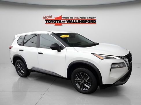 Used 2023 Nissan Rogue S image 15