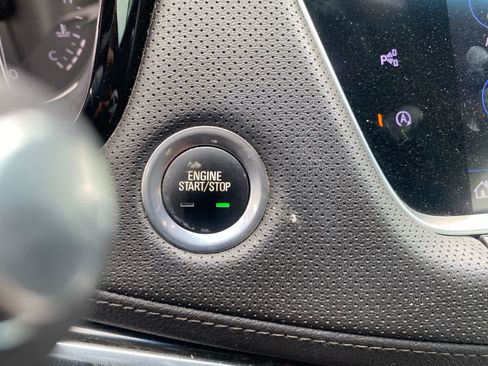 Used 2020 Cadillac XT5 Premium Luxury FWD image 18