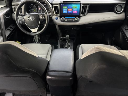 Used 2018 Toyota RAV4 XLE w/ Carpet Mat Package AWD/4WD image 22