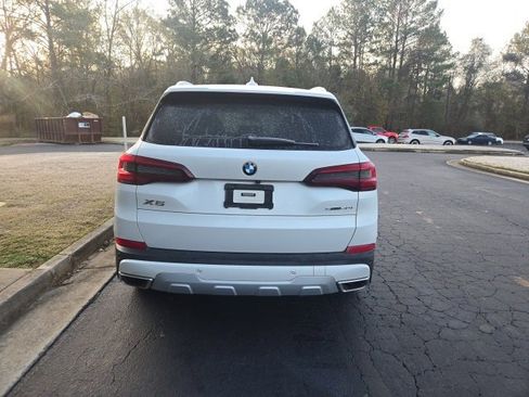 Used 2021 BMW X5 sDrive40i w/ Convenience Package image 4