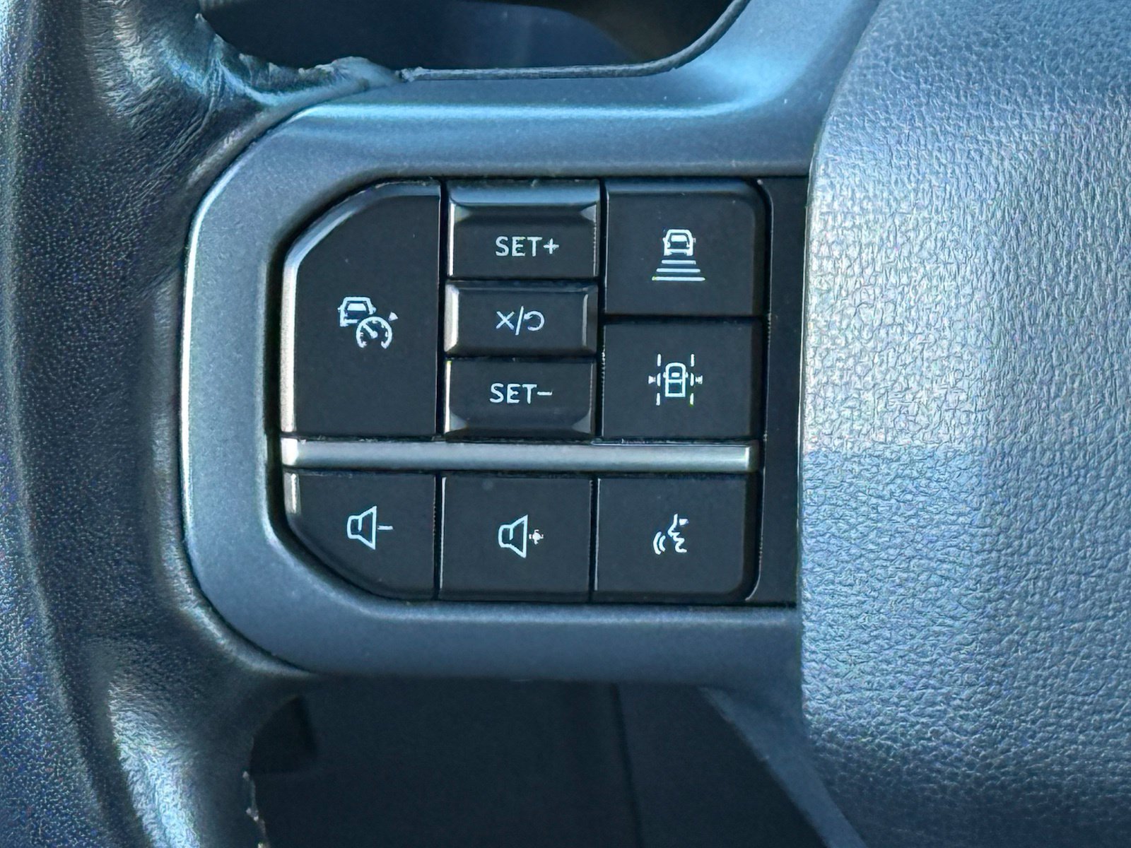 Used 2024 Ford F150 Lariat w/ Equipment Group 502A High AWD/4WD image 33
