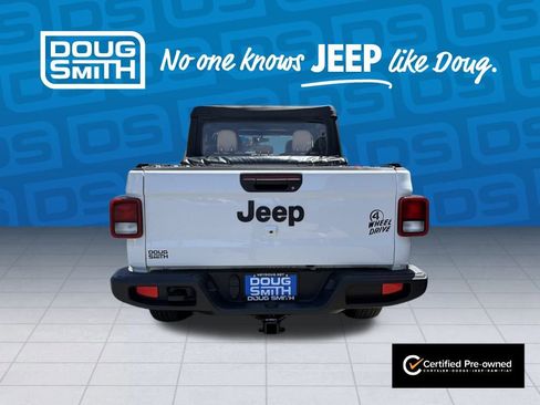 Used 2020 Jeep Gladiator Sport image 3
