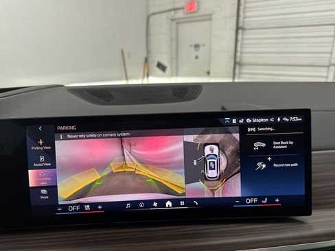 Used 2025 BMW X5 xDrive40i w/ M Sport Package image 18