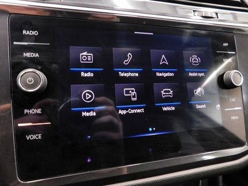 Used 2024 Volkswagen Tiguan S image 40