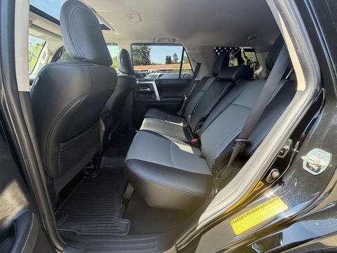 Used 2023 Toyota 4Runner SR5 Premium w/ Moonroof Package AWD/4WD image 25