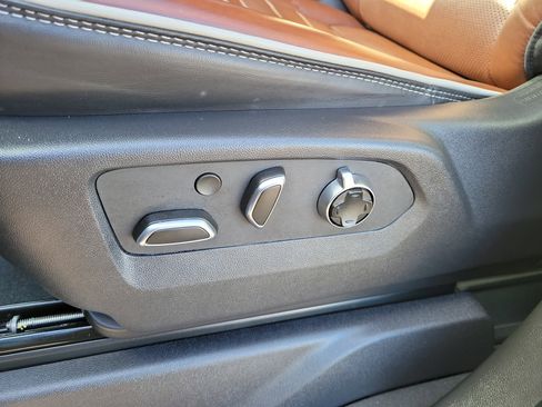 Used 2023 GMC Sierra 1500 Denali Ultimate image 17