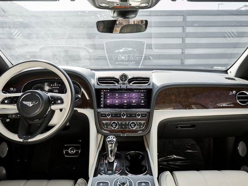 Used 2023 Bentley Bentayga Extended Wheelbase AWD/4WD image 54