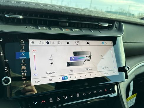 New 2026 Jeep Grand Cherokee Limited w/ Limited Altitude Package image 36