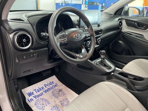 Used 2023 Hyundai Kona SEL image 18
