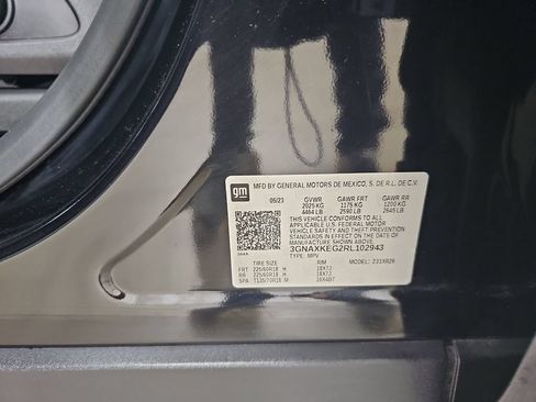 Used 2024 Chevrolet Equinox LT w/ LPO, Floor Liner Package FWD image 42