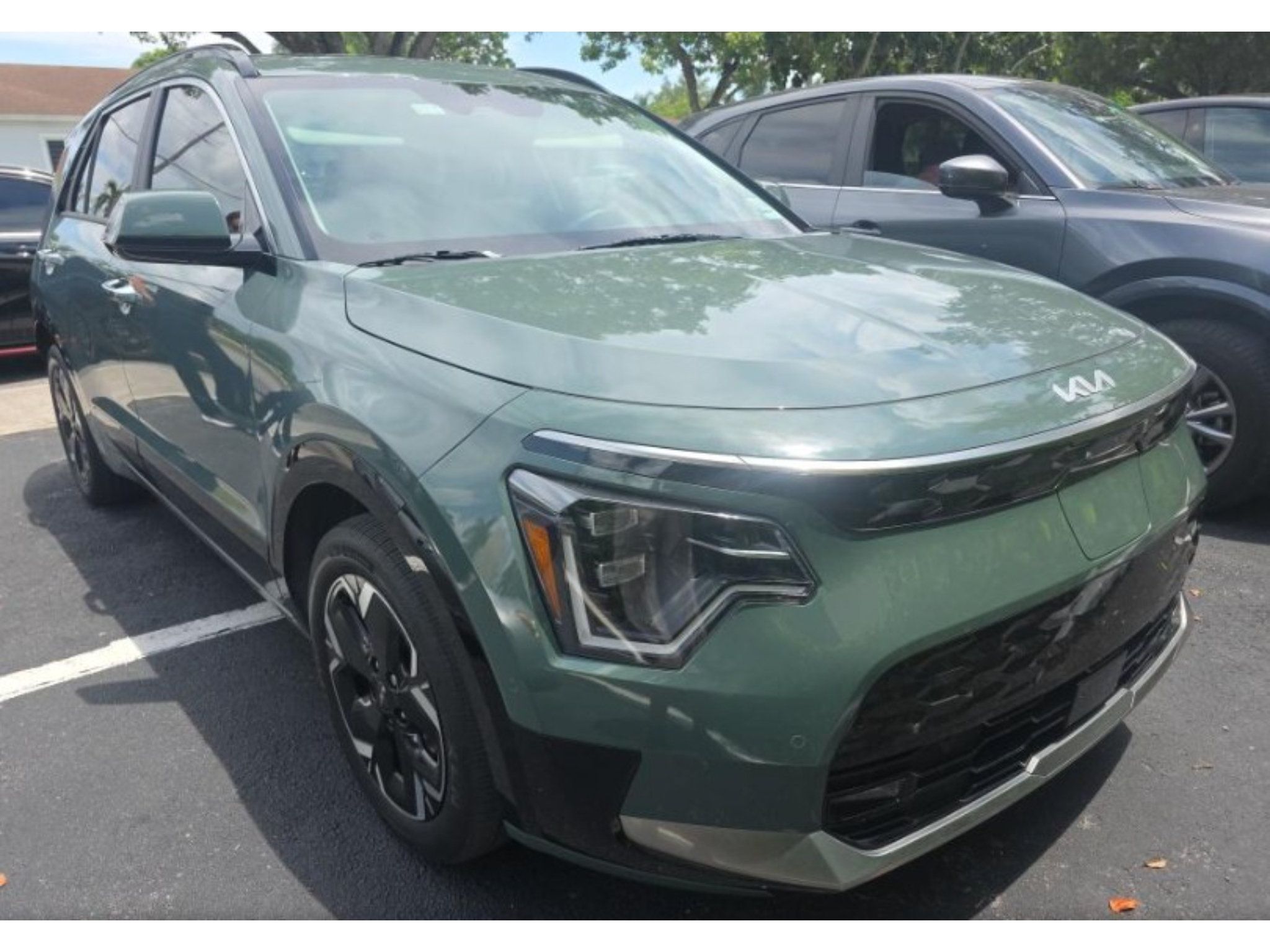 Used 2023 Kia Niro Wave FWD image 1