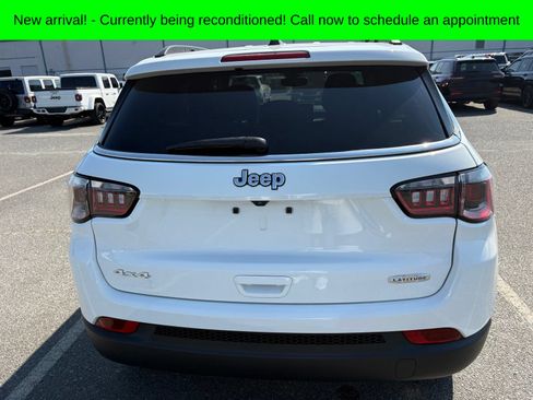 Used 2023 Jeep Compass Latitude AWD/4WD image 4