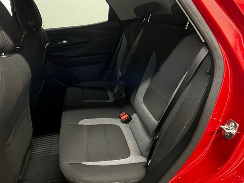 New 2026 Chevrolet TrailBlazer LT w/ LT Cold Weather Package FWD image 28