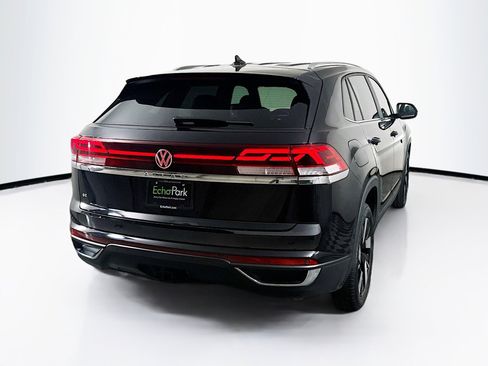 Used 2025 Volkswagen Atlas Cross Sport SE image 9