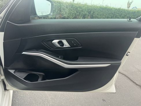 Used 2024 BMW 330i Sedan w/ M Sport Package image 22