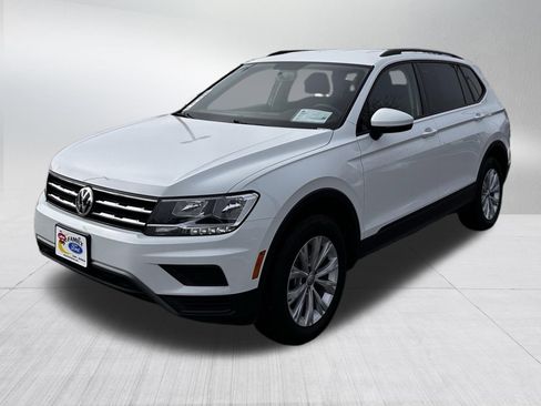 Used 2020 Volkswagen Tiguan S image 3