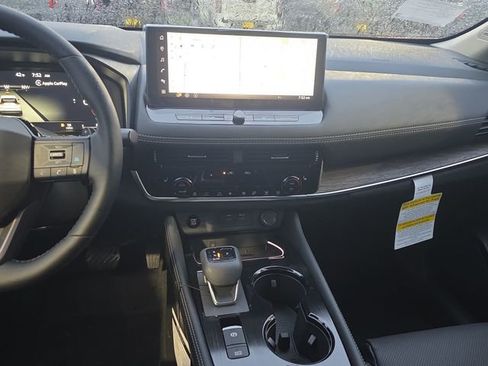 New 2026 Nissan Rogue Platinum w/ Platinum Premium Package image 21