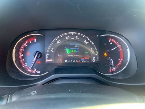 Used 2023 Toyota RAV4 XLE Premium AWD/4WD image 31