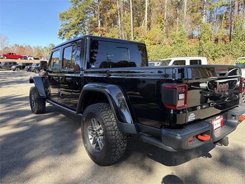 Used 2024 Jeep Gladiator Mojave image 7