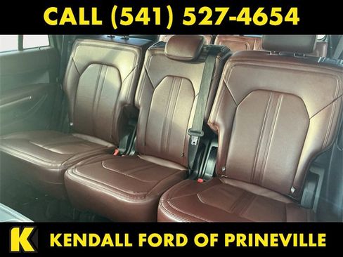 Used 2024 Ford Expedition Limited image 13