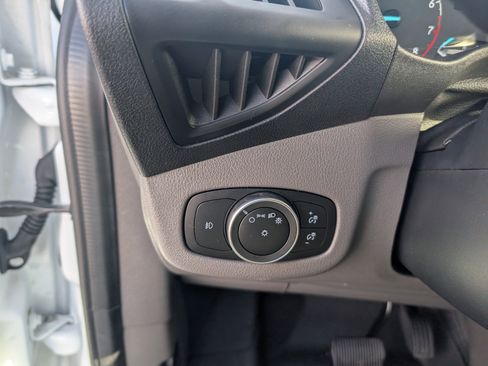 Used 2023 Ford Transit Connect XLT image 14