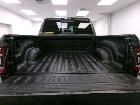 Used 2022 RAM 2500 Laramie AWD/4WD image 11
