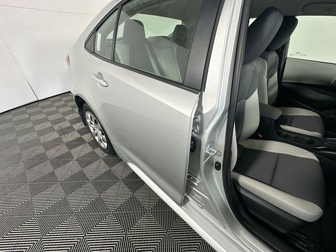Certified 2025 Toyota Corolla LE FWD image 27