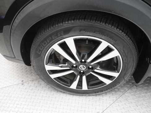 Used 2018 Nissan Kicks SV image 26