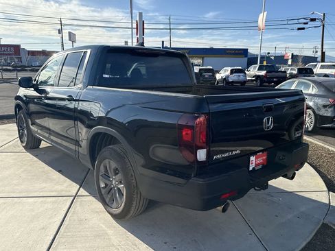 Used 2023 Honda Ridgeline Sport image 5