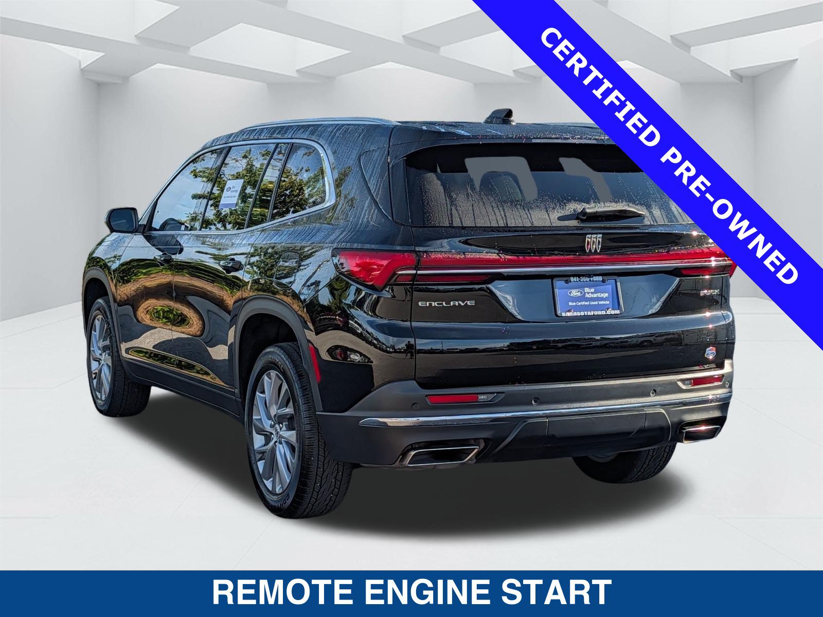 Used 2025 Buick Enclave Preferred FWD image 7