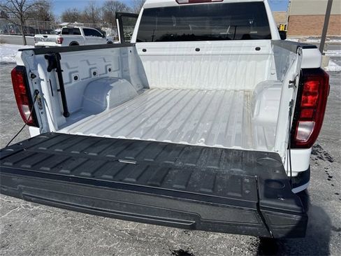 Certified 2022 GMC Sierra 1500 Elevation image 17