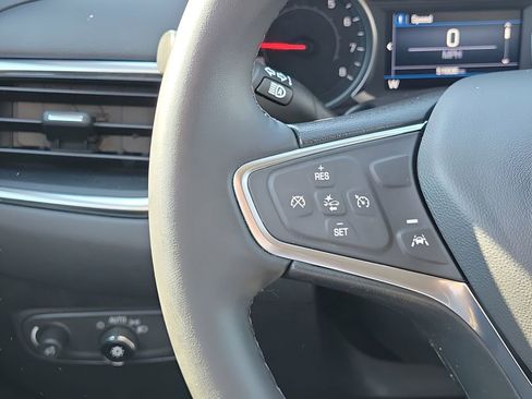 Used 2024 Chevrolet Equinox LT image 25