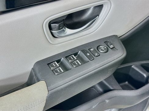 Used 2023 Honda Pilot LX image 18