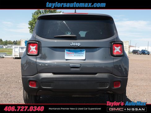 Used 2023 Jeep Renegade Latitude AWD/4WD image 39